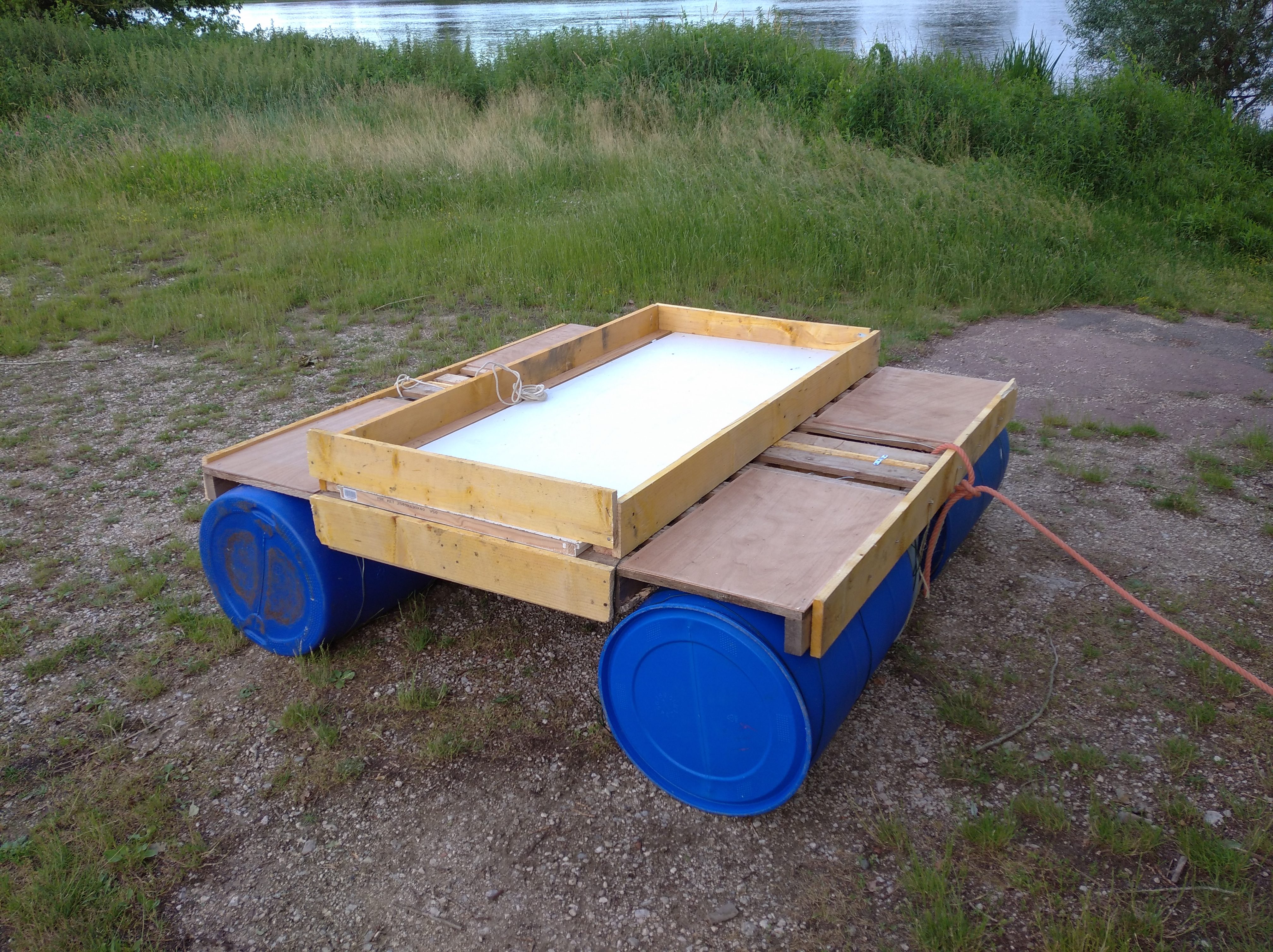 Construire un radeau et descendre la Loire - conseils pratiques / matériel